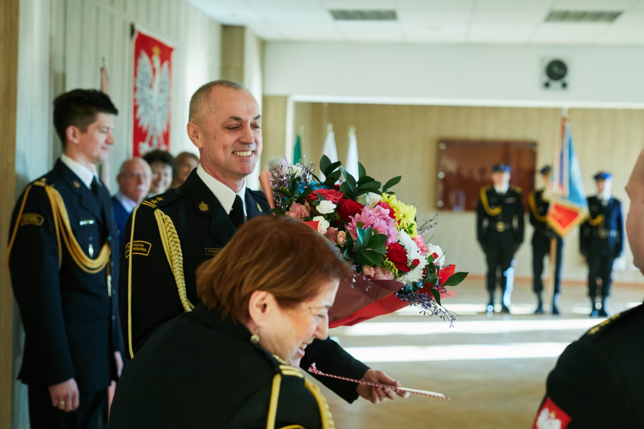 POżegnanie ze służbą bryg, Roberta Chodkowskiego, zastępcy komendanta miejskiego PSP w Ostrołęce [30.01.2024] - zdjęcie #5 - eOstroleka.pl