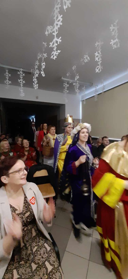 32. finał WOŚP w Szkole Podstawowej w Dąbrówce [30.01.2024] - zdjęcie #19 - eOstroleka.pl
