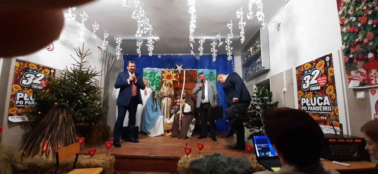 32. finał WOŚP w Szkole Podstawowej w Dąbrówce [30.01.2024] - zdjęcie #10 - eOstroleka.pl
