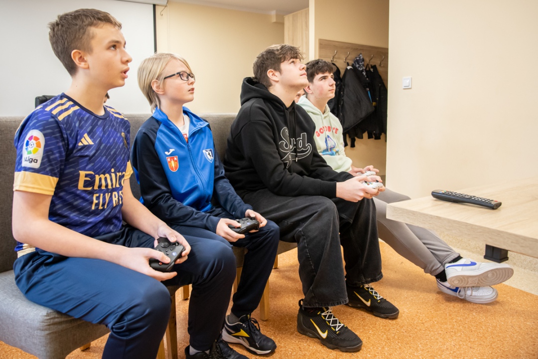 Ferie na sportowo - Turniej EA Sports FC 24 - zdjęcie #6 - eOstroleka.pl