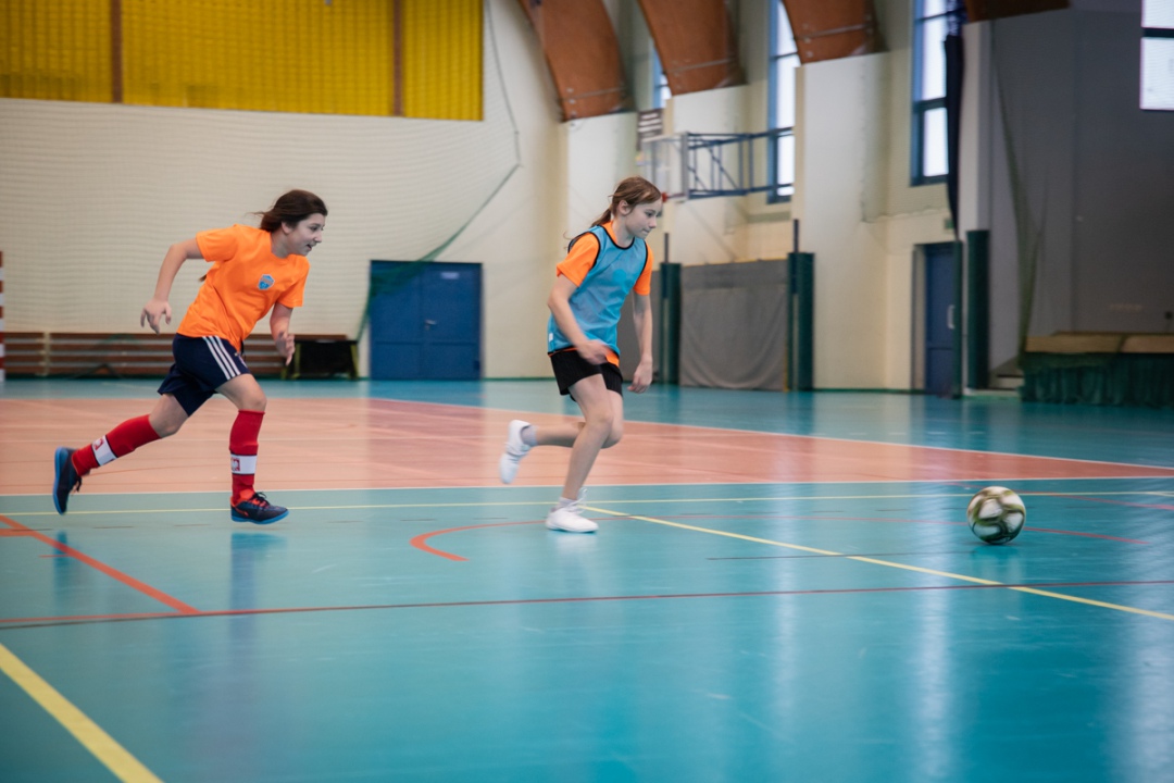 Ferie na sportowo - piłka nożna dziewcząt - zdjęcie #22 - eOstroleka.pl