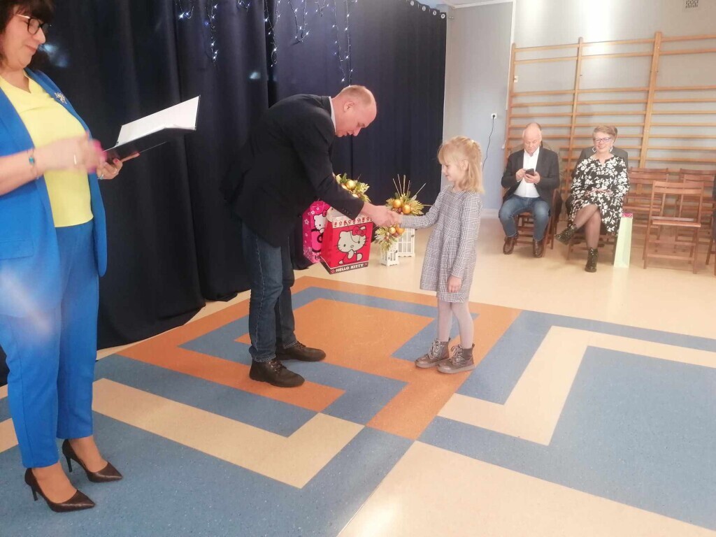 Poradnia Psychologiczno-Pedagogiczna w Myszyńcu podsumowała konkurs na kurpiowską kartkę świąteczną - zdjęcie #5 - eOstroleka.pl