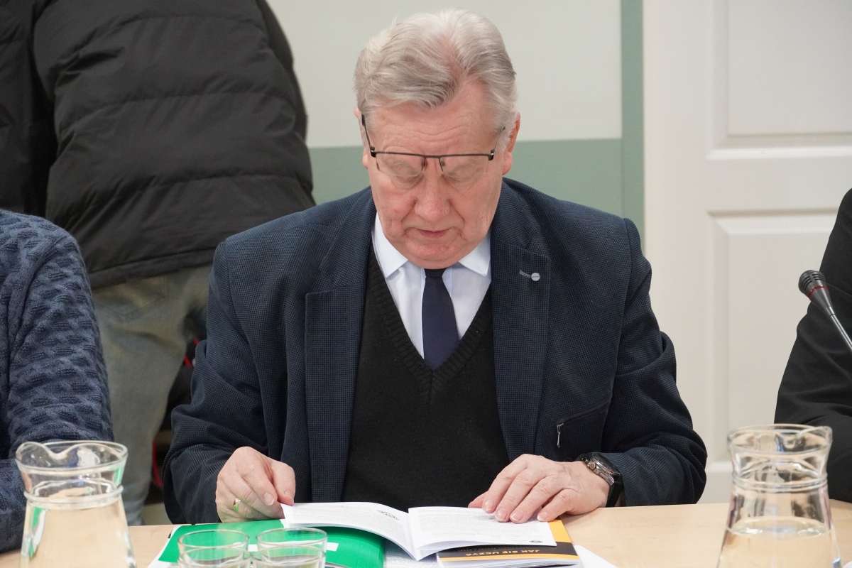 Sesja Rady Miasta Ostrołęka - 31.01.2024 - zdjęcie #8 - eOstroleka.pl