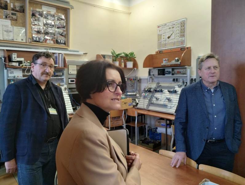 Goście z Meppen w Zespole Szkół Zawodowych nr 1 [ZDJĘCIA] - zdjęcie #8 - eOstroleka.pl