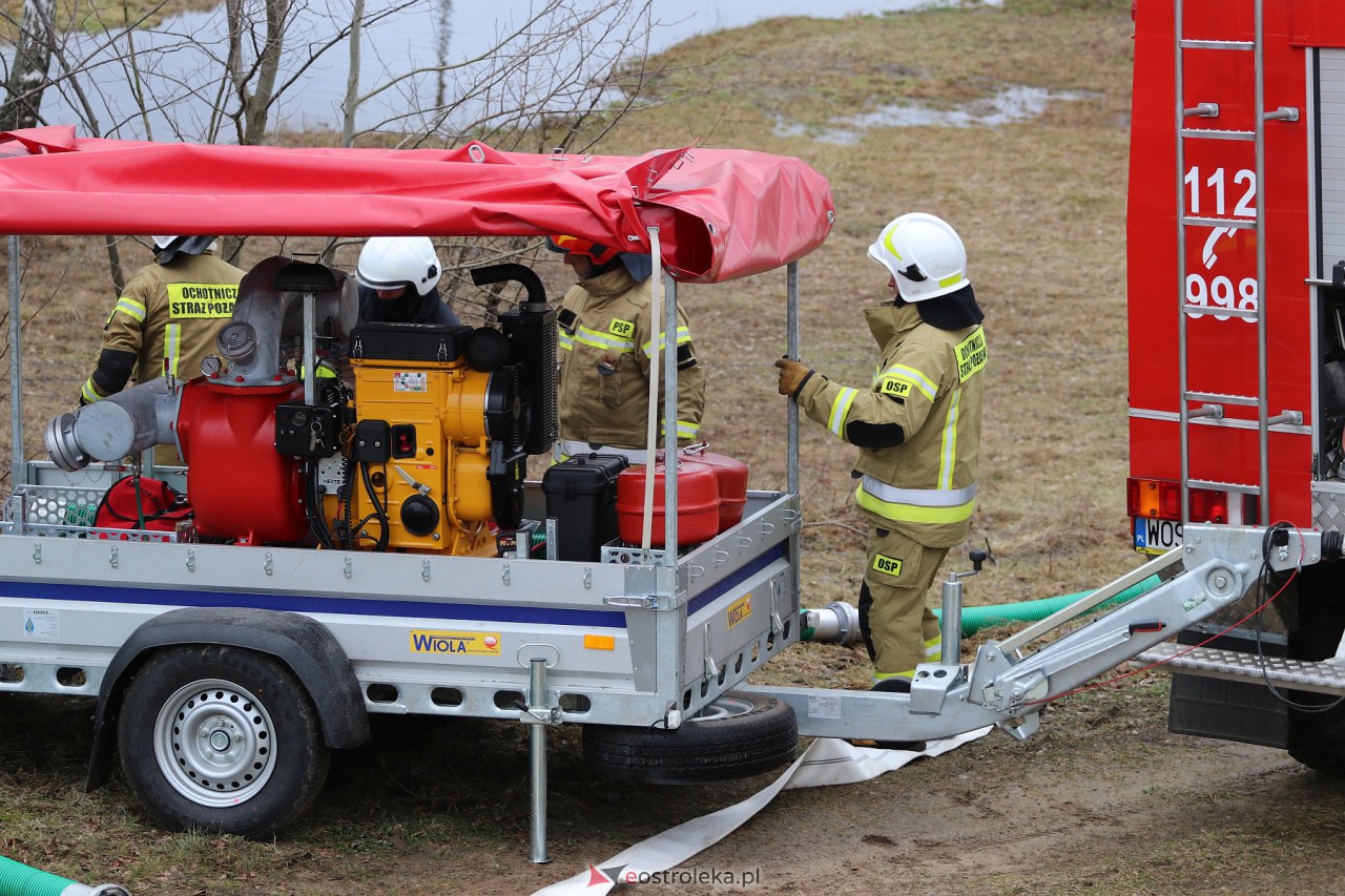 Ćwiczenia przeciwpowodziowe w Ostrołęce [3.02.2024] - zdjęcie #40 - eOstroleka.pl