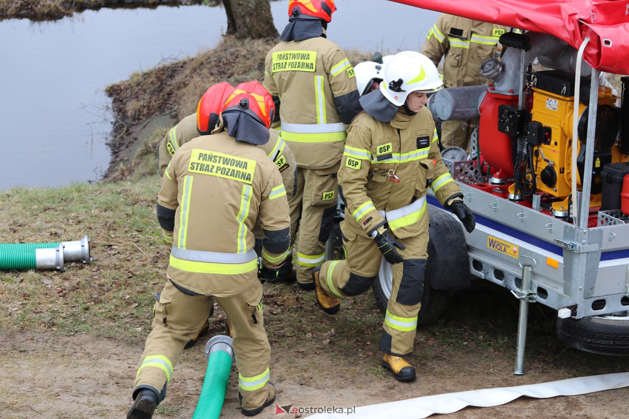 Ćwiczenia przeciwpowodziowe w Ostrołęce [3.02.2024] - zdjęcie #39 - eOstroleka.pl