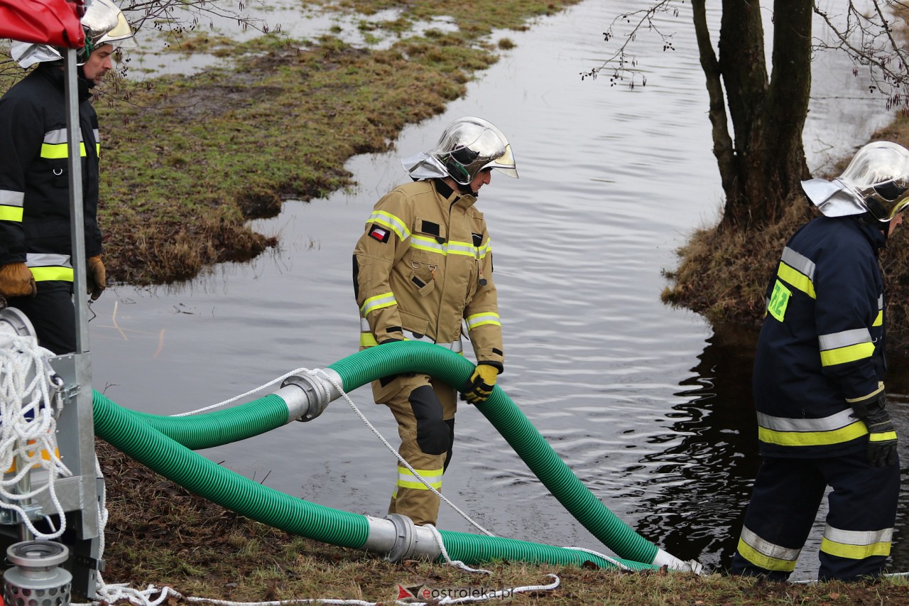 Ćwiczenia przeciwpowodziowe w Ostrołęce [3.02.2024] - zdjęcie #24 - eOstroleka.pl
