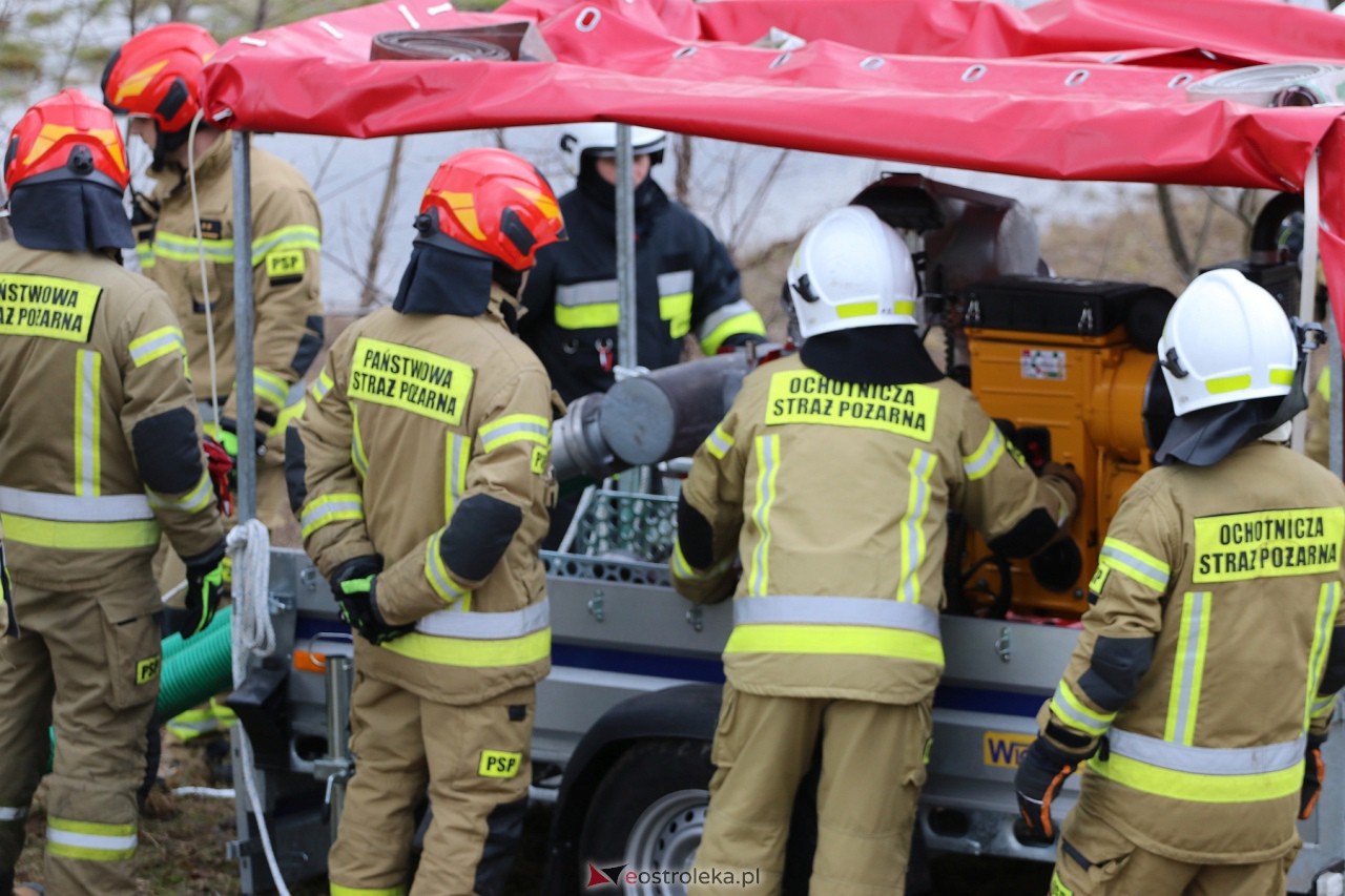 Ćwiczenia przeciwpowodziowe w Ostrołęce [3.02.2024] - zdjęcie #17 - eOstroleka.pl