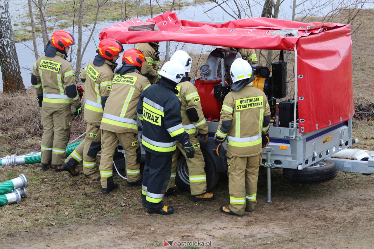 Ćwiczenia przeciwpowodziowe w Ostrołęce [3.02.2024] - zdjęcie #15 - eOstroleka.pl