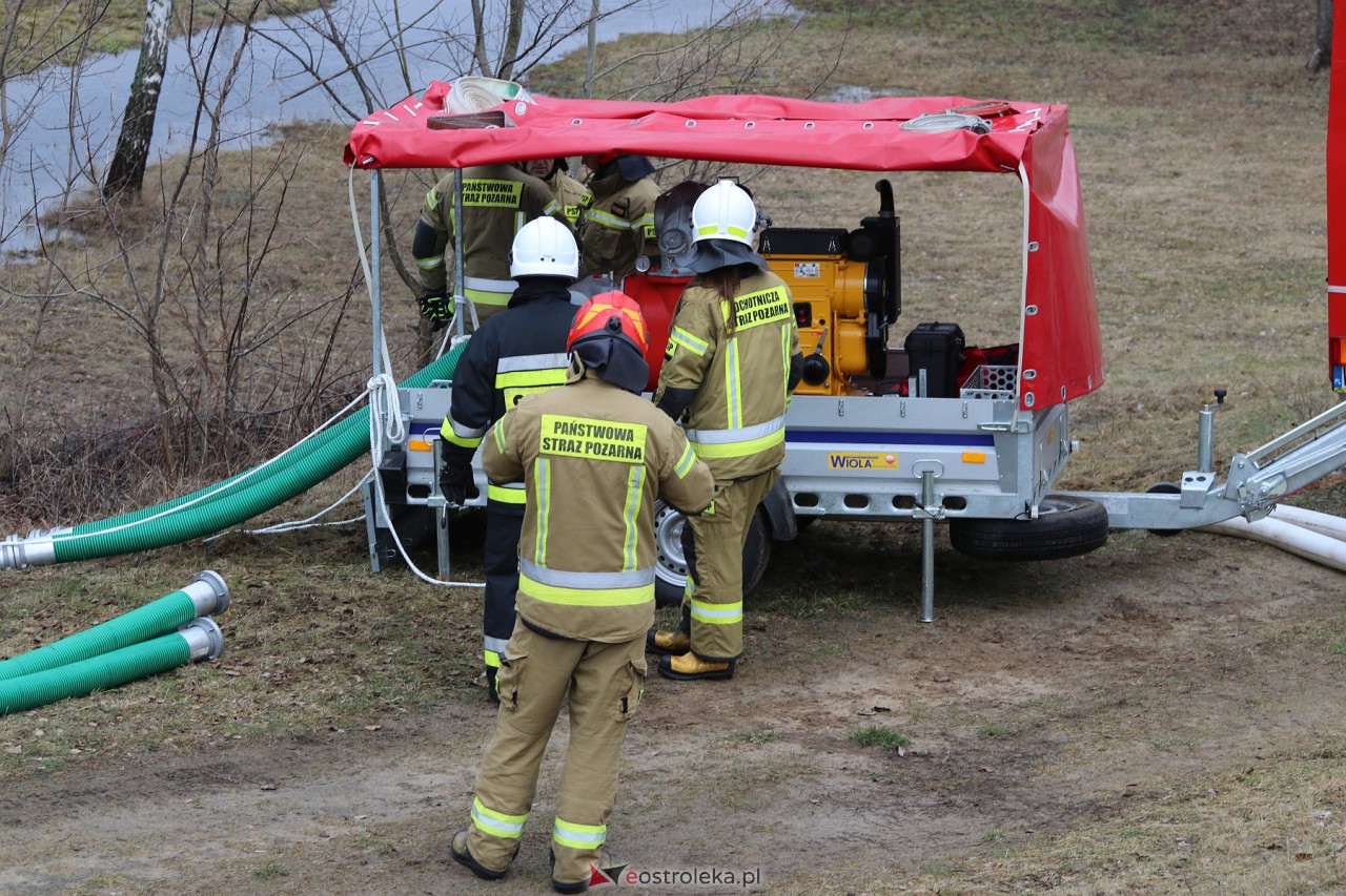 Ćwiczenia przeciwpowodziowe w Ostrołęce [3.02.2024] - zdjęcie #11 - eOstroleka.pl