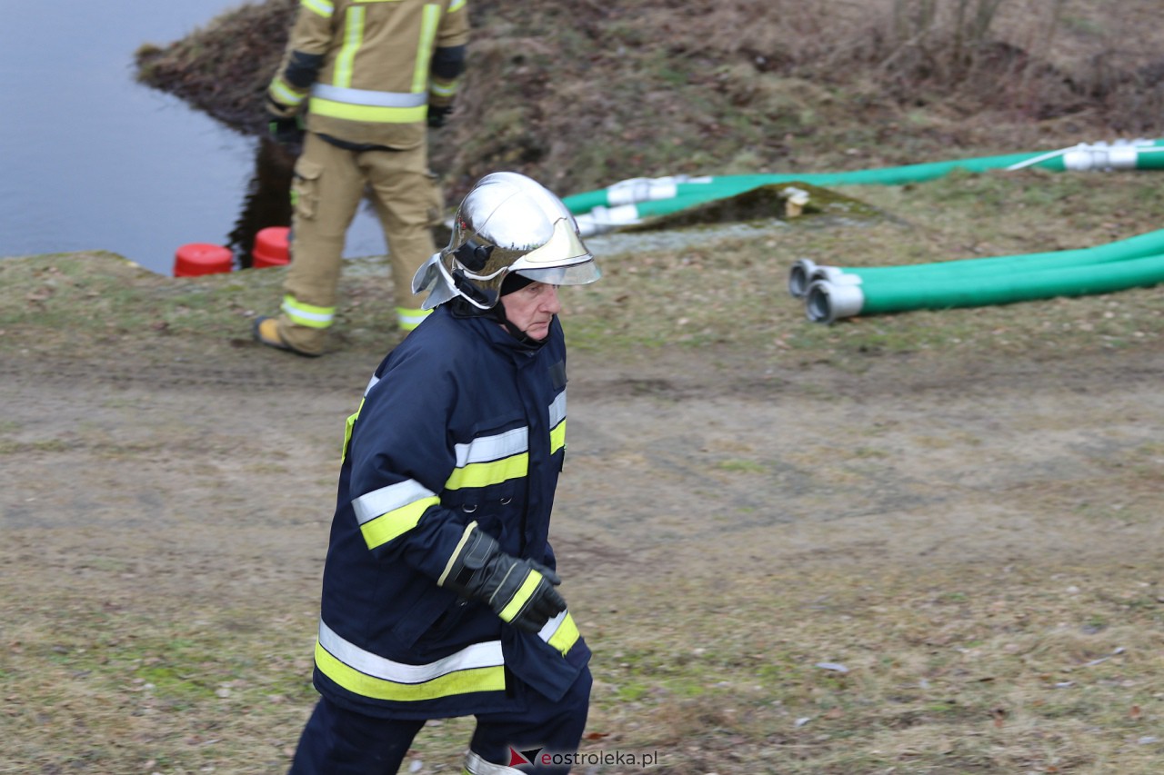 Ćwiczenia przeciwpowodziowe w Ostrołęce [3.02.2024] - zdjęcie #10 - eOstroleka.pl