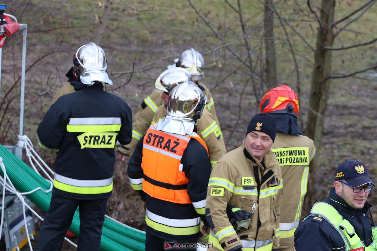 Ćwiczenia przeciwpowodziowe w Ostrołęce [3.02.2024] - zdjęcie #7 - eOstroleka.pl