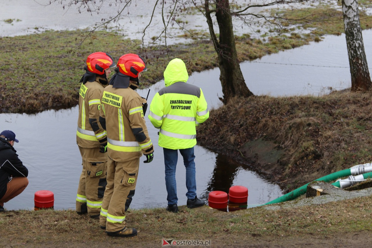 Ćwiczenia przeciwpowodziowe w Ostrołęce [3.02.2024] - zdjęcie #6 - eOstroleka.pl