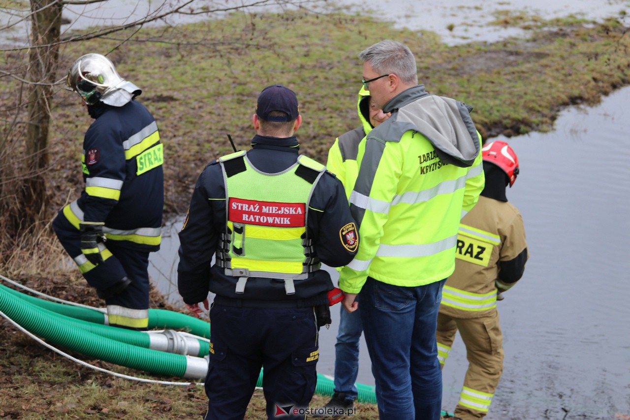 Ćwiczenia przeciwpowodziowe w Ostrołęce [3.02.2024] - zdjęcie #3 - eOstroleka.pl