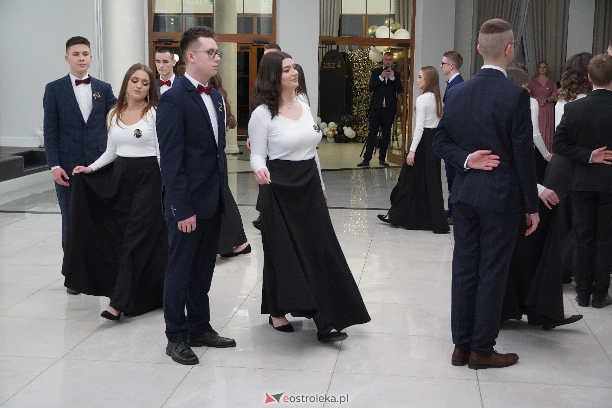 Studniówka ZSZ 4 w Ostrołęce [03.02.2024] - zdjęcie #162 - eOstroleka.pl