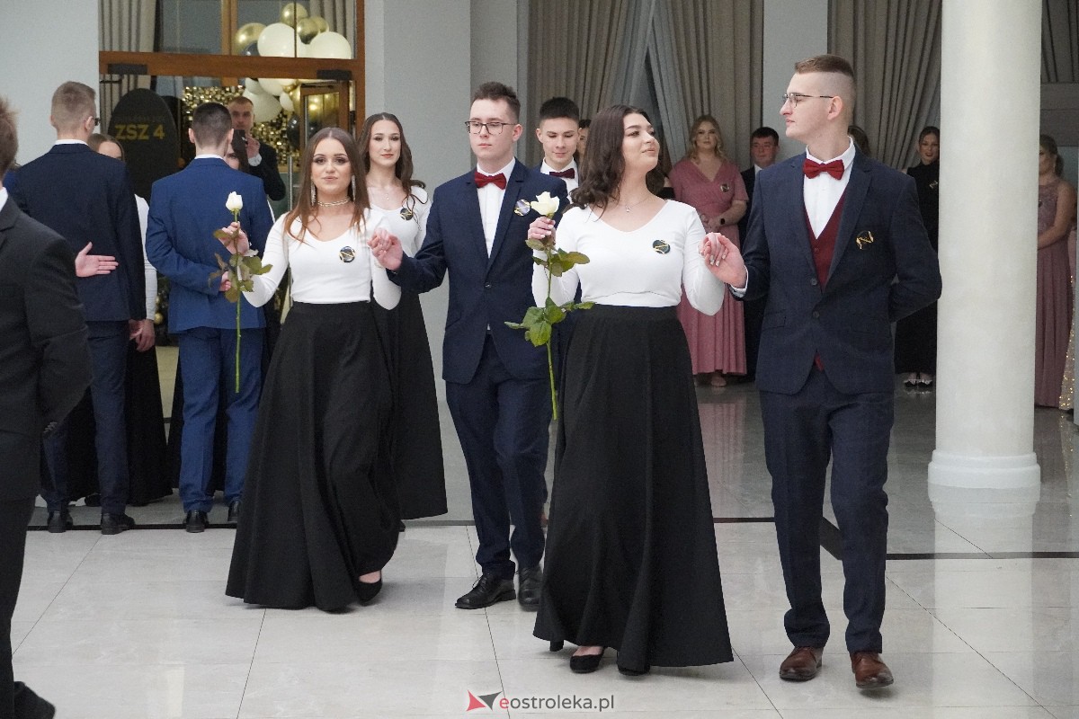 Studniówka ZSZ 4 w Ostrołęce [03.02.2024] - zdjęcie #151 - eOstroleka.pl