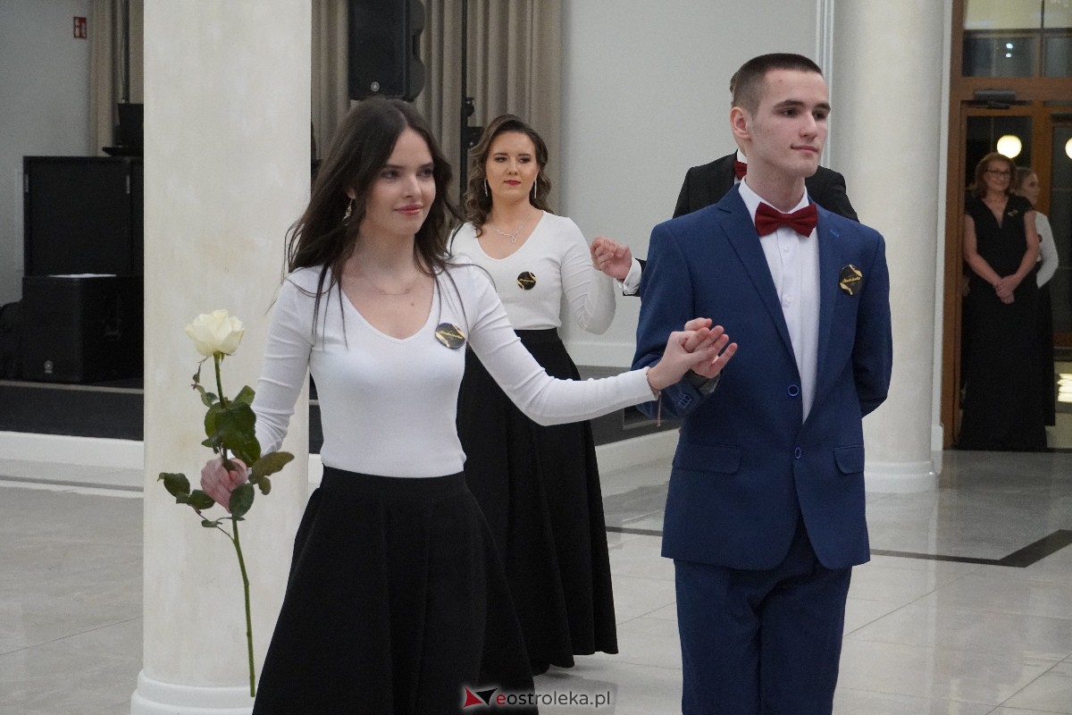 Studniówka ZSZ 4 w Ostrołęce [03.02.2024] - zdjęcie #144 - eOstroleka.pl