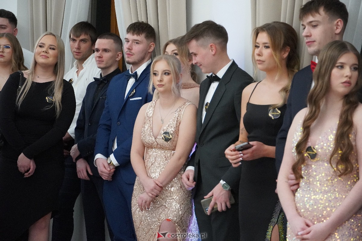 Studniówka ZSZ 4 w Ostrołęce [03.02.2024] - zdjęcie #121 - eOstroleka.pl