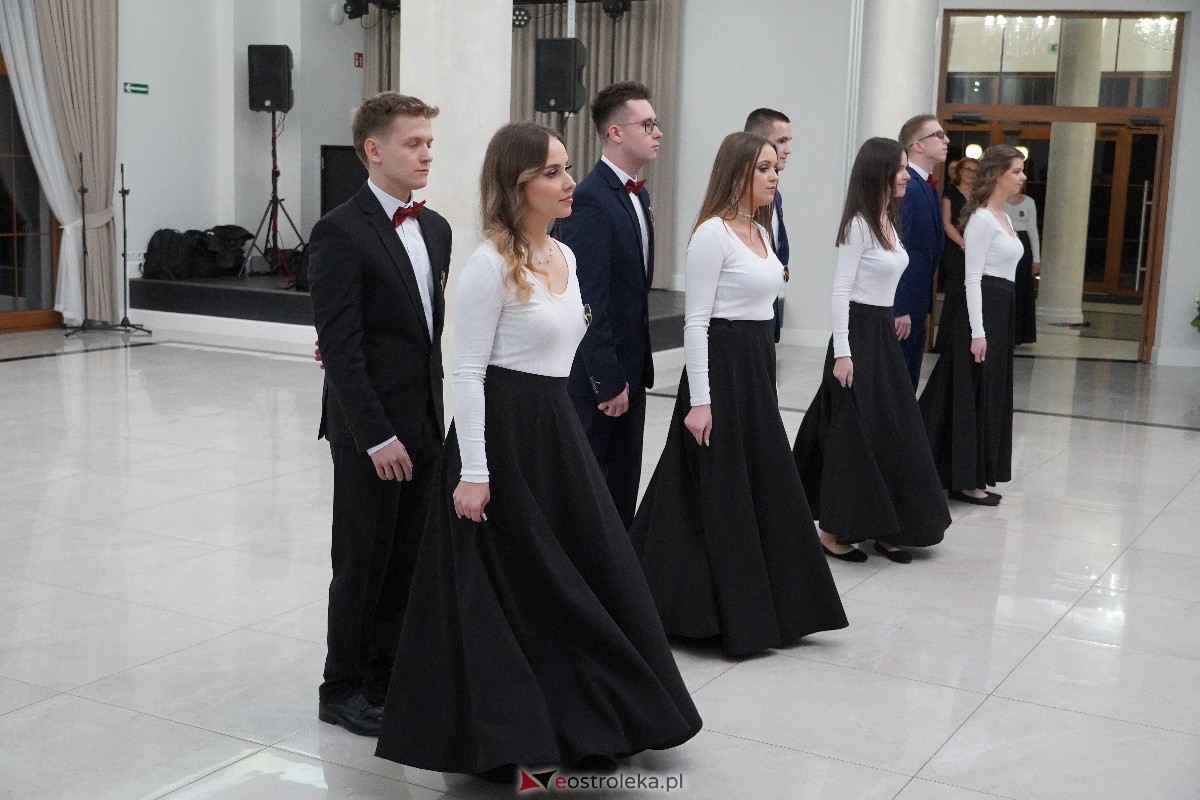 Studniówka ZSZ 4 w Ostrołęce [03.02.2024] - zdjęcie #99 - eOstroleka.pl