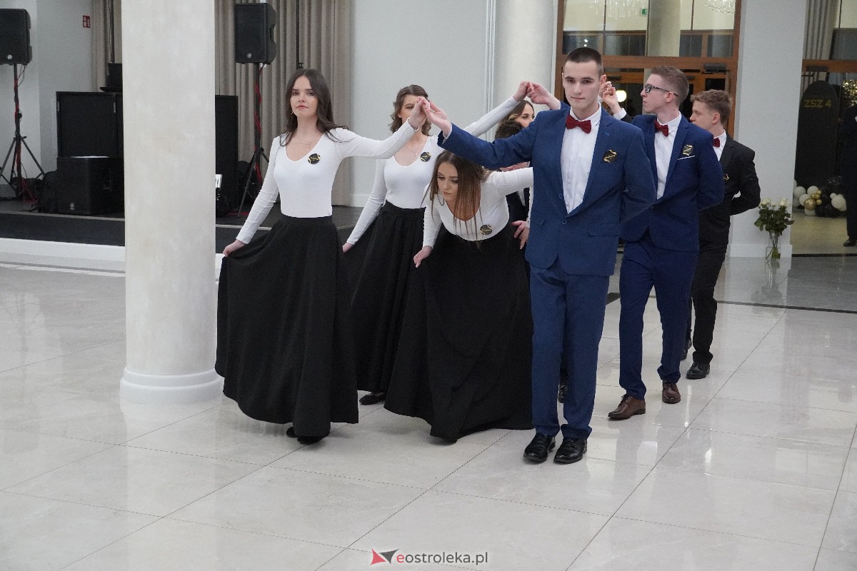 Studniówka ZSZ 4 w Ostrołęce [03.02.2024] - zdjęcie #89 - eOstroleka.pl