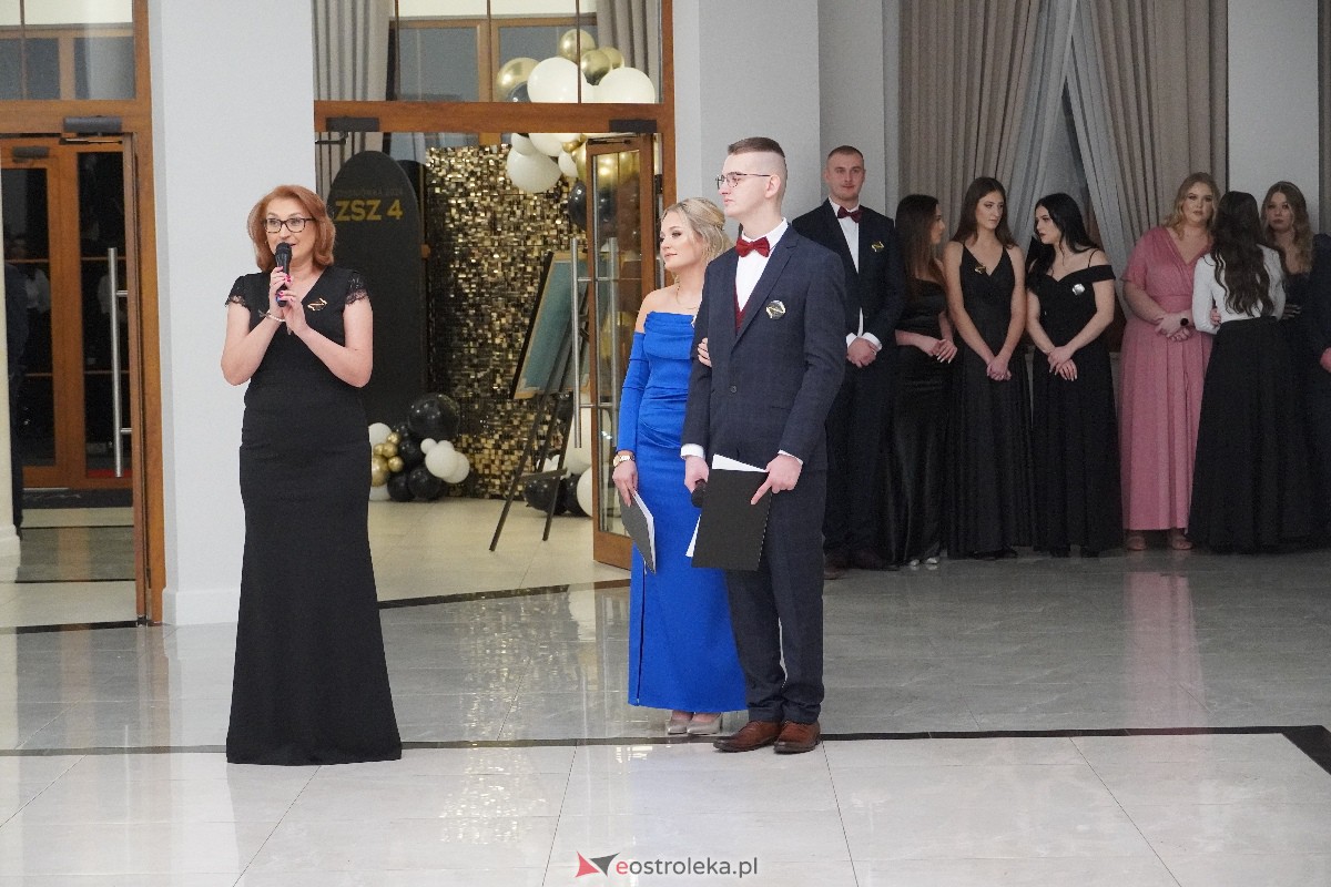 Studniówka ZSZ 4 w Ostrołęce [03.02.2024] - zdjęcie #34 - eOstroleka.pl