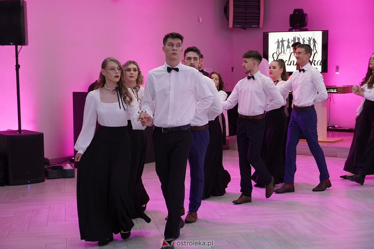 ZSZ 3 w Ostrołęce odlicza do matury! Studniówka 2024 [3.02.2024] - zdjęcie #212 - eOstroleka.pl
