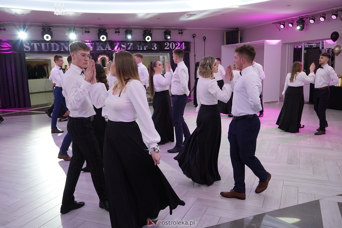 ZSZ 3 w Ostrołęce odlicza do matury! Studniówka 2024 [3.02.2024] - zdjęcie #178 - eOstroleka.pl
