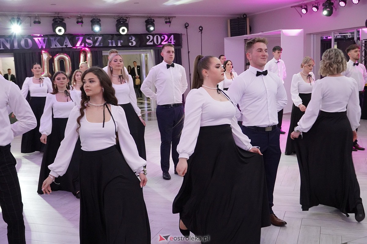 ZSZ 3 w Ostrołęce odlicza do matury! Studniówka 2024 [3.02.2024] - zdjęcie #175 - eOstroleka.pl
