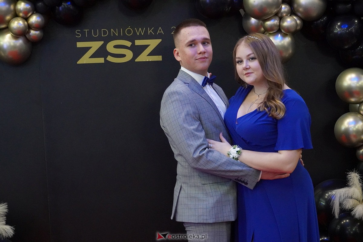 ZSZ 3 w Ostrołęce odlicza do matury! Studniówka 2024 [3.02.2024] - zdjęcie #124 - eOstroleka.pl