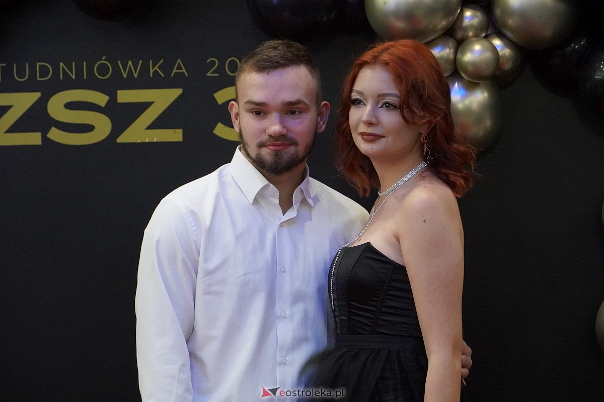 ZSZ 3 w Ostrołęce odlicza do matury! Studniówka 2024 [3.02.2024] - zdjęcie #98 - eOstroleka.pl