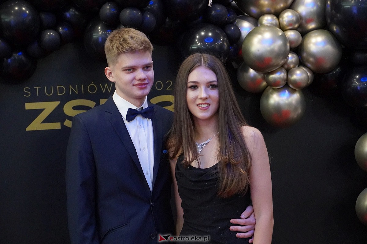 ZSZ 3 w Ostrołęce odlicza do matury! Studniówka 2024 [3.02.2024] - zdjęcie #84 - eOstroleka.pl
