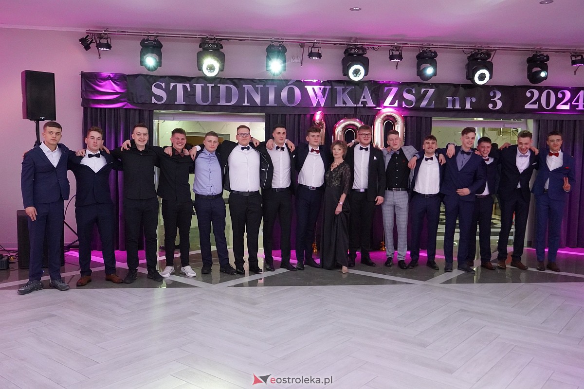 ZSZ 3 w Ostrołęce odlicza do matury! Studniówka 2024 [3.02.2024] - zdjęcie #80 - eOstroleka.pl