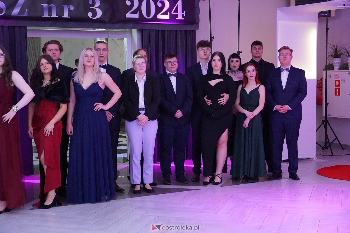 ZSZ 3 w Ostrołęce odlicza do matury! Studniówka 2024 [3.02.2024] - zdjęcie #72 - eOstroleka.pl