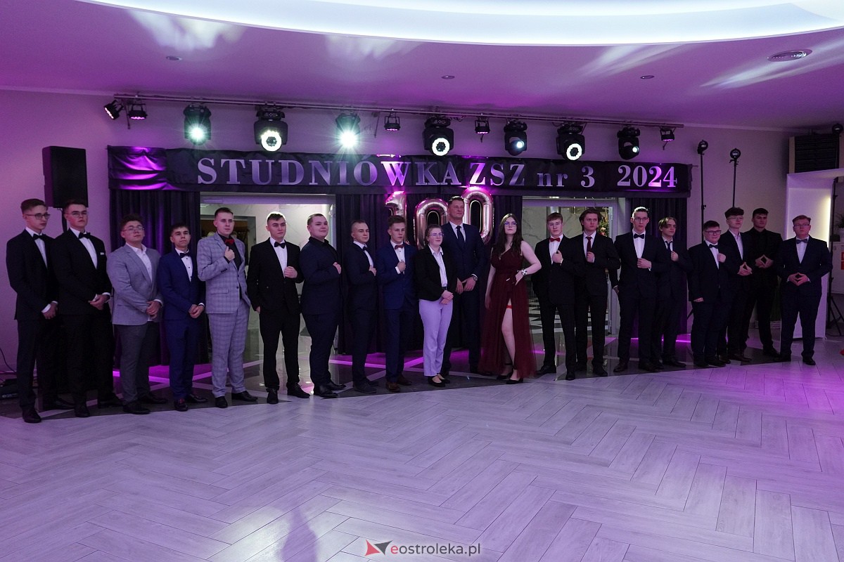 ZSZ 3 w Ostrołęce odlicza do matury! Studniówka 2024 [3.02.2024] - zdjęcie #66 - eOstroleka.pl