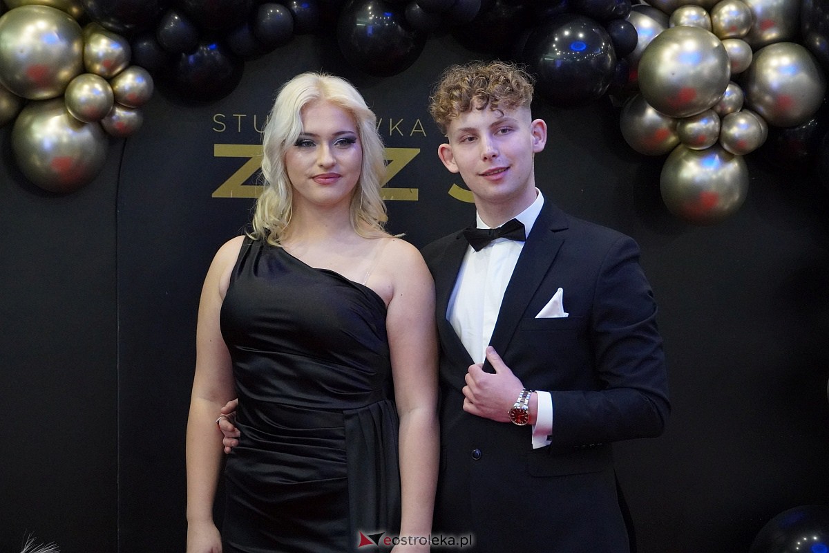 ZSZ 3 w Ostrołęce odlicza do matury! Studniówka 2024 [3.02.2024] - zdjęcie #65 - eOstroleka.pl