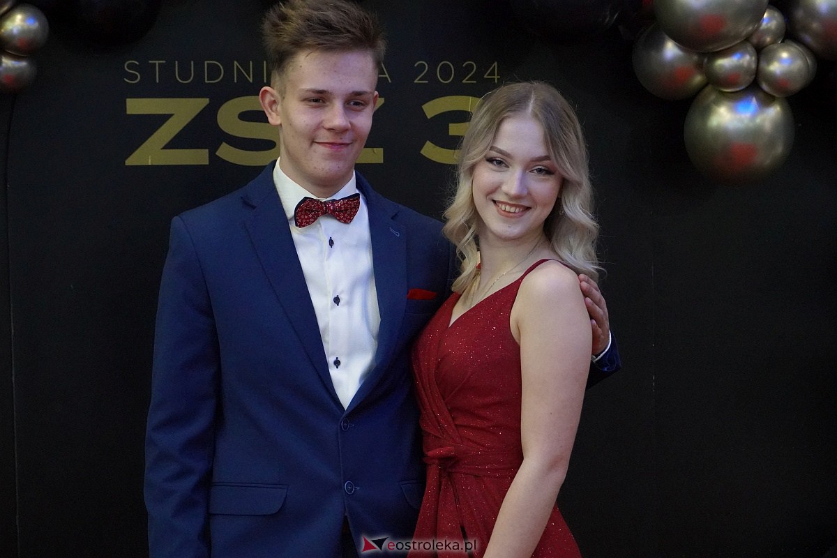 ZSZ 3 w Ostrołęce odlicza do matury! Studniówka 2024 [3.02.2024] - zdjęcie #62 - eOstroleka.pl