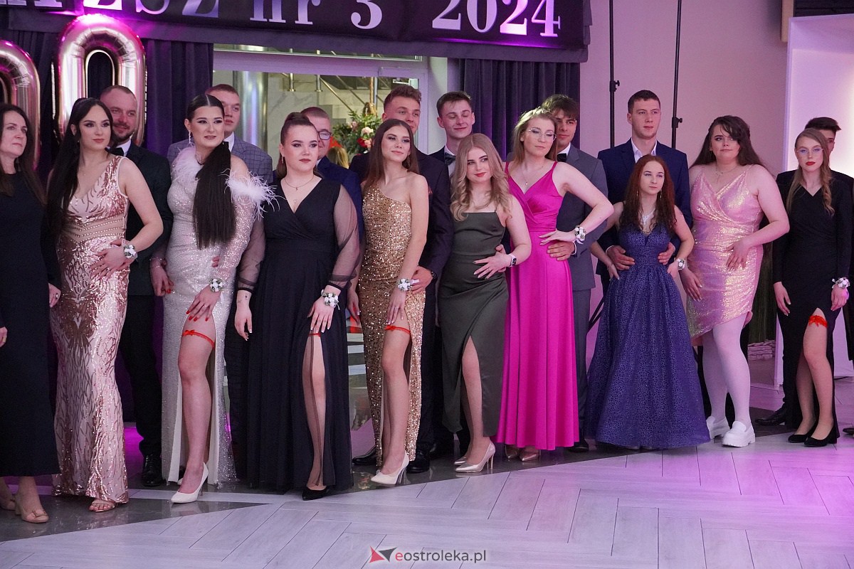 ZSZ 3 w Ostrołęce odlicza do matury! Studniówka 2024 [3.02.2024] - zdjęcie #54 - eOstroleka.pl