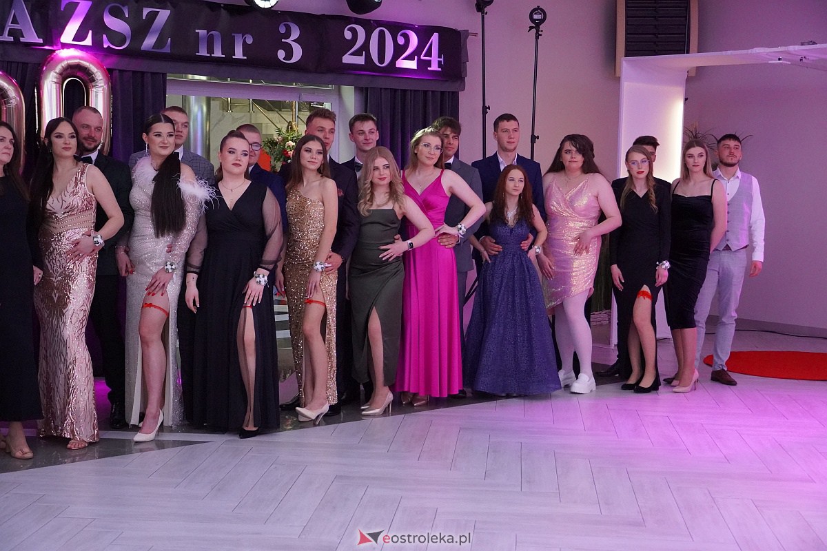 ZSZ 3 w Ostrołęce odlicza do matury! Studniówka 2024 [3.02.2024] - zdjęcie #53 - eOstroleka.pl