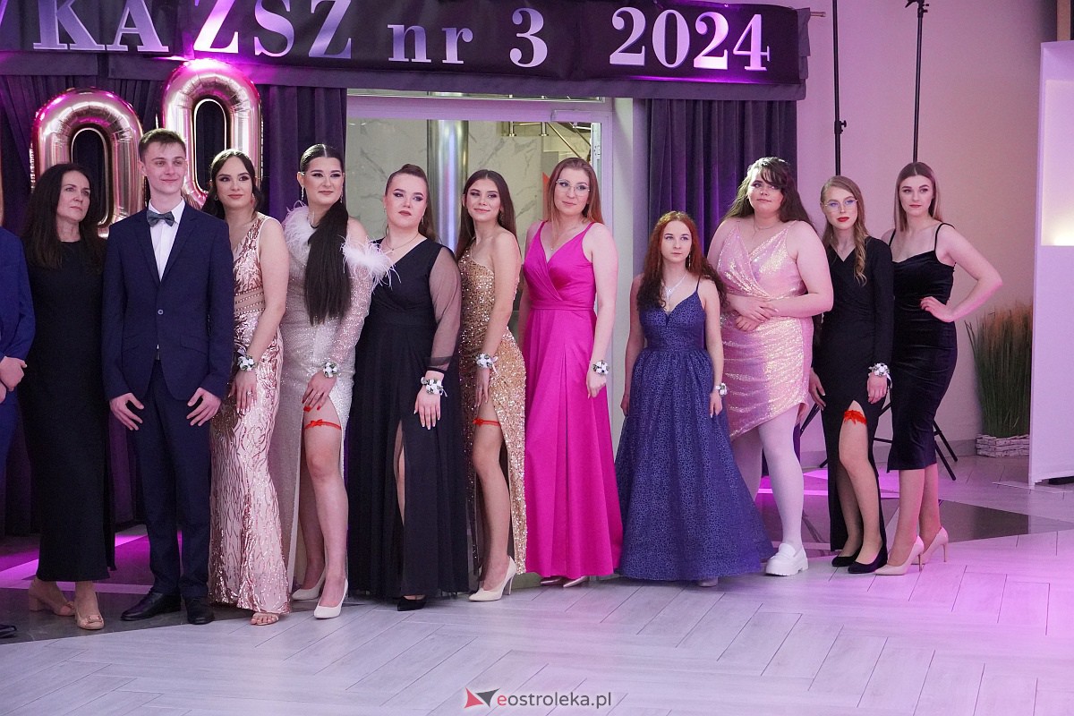 ZSZ 3 w Ostrołęce odlicza do matury! Studniówka 2024 [3.02.2024] - zdjęcie #47 - eOstroleka.pl