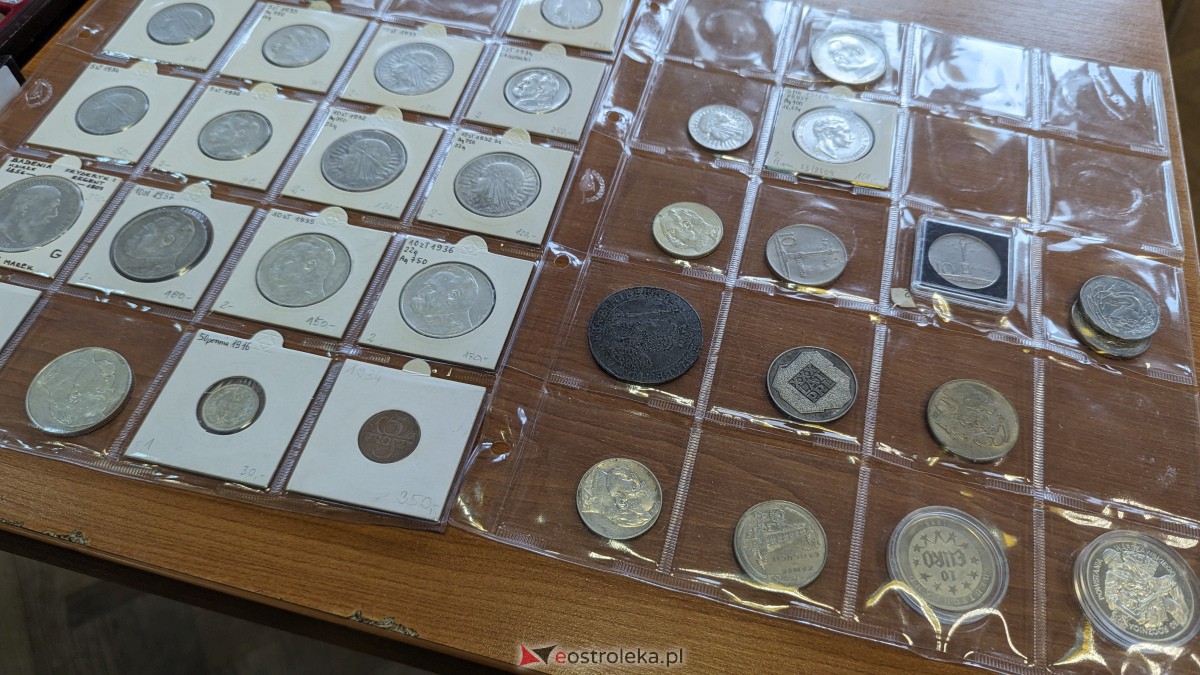 Giełda kolekcjonerska w Ostrołęce - skarbnica dla pasjonatów [04.02.2024] - zdjęcie #25 - eOstroleka.pl
