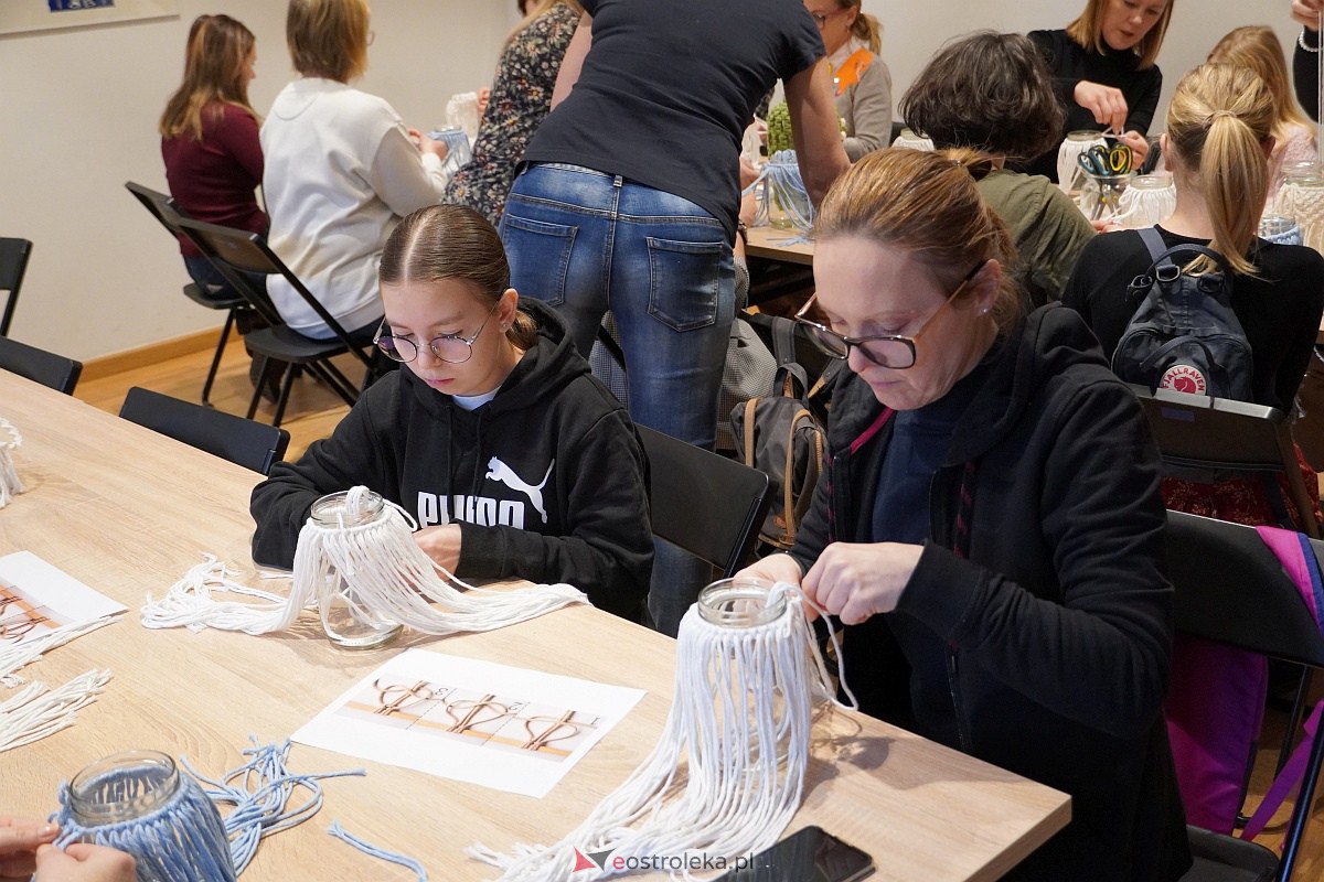 Niedziela w Muzeum pod hasłem „Lampiony z makramy” [4.02.2024] - zdjęcie #5 - eOstroleka.pl