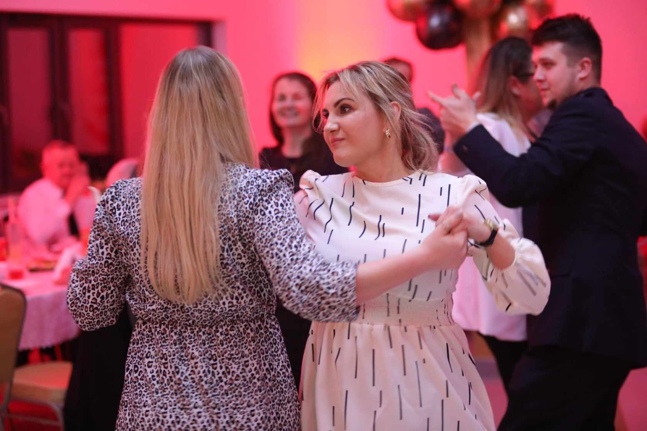 Potańcówka wiejska w Rzekuniu - zdjęcie #13 - eOstroleka.pl