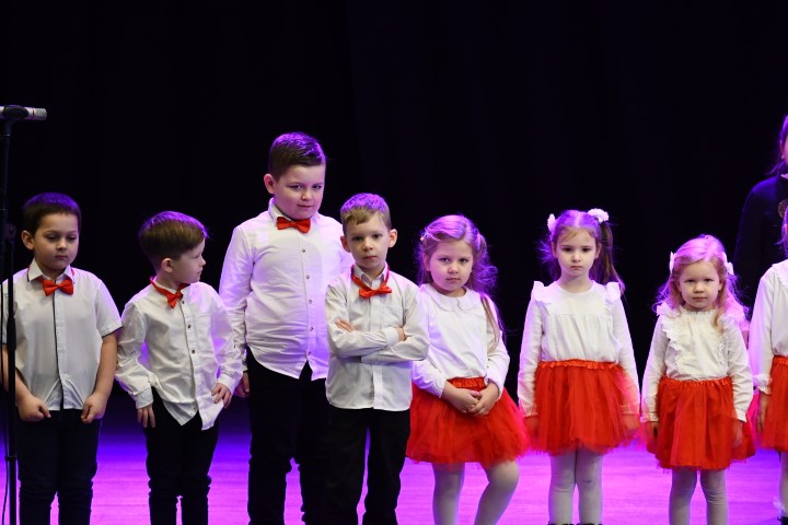 Dzień Babci i Dziadka w Myszyńcu [fot. Gmina Myszyniec] - zdjęcie #10 - eOstroleka.pl