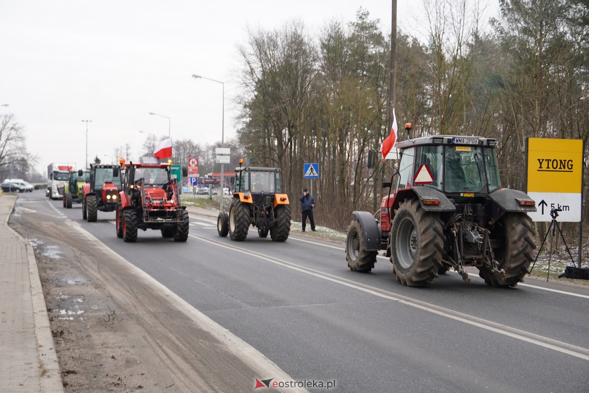 Protest rolników także w Ostrołęce! Ciągniki na ulicach [9.02.2024] - zdjęcie #90 - eOstroleka.pl