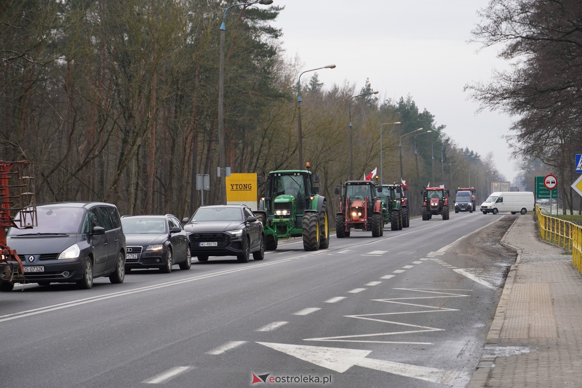 Protest rolników także w Ostrołęce! Ciągniki na ulicach [9.02.2024] - zdjęcie #40 - eOstroleka.pl