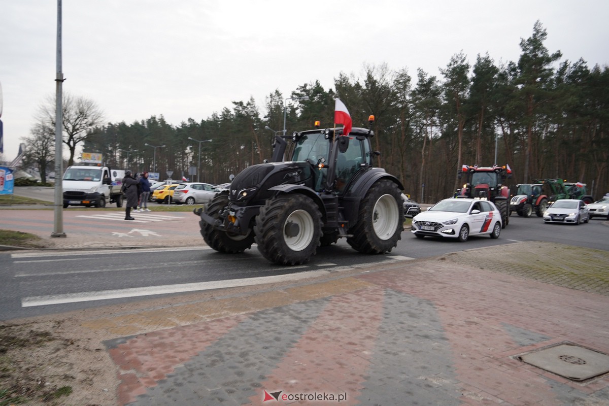 Protest rolników także w Ostrołęce! Ciągniki na ulicach [9.02.2024] - zdjęcie #64 - eOstroleka.pl