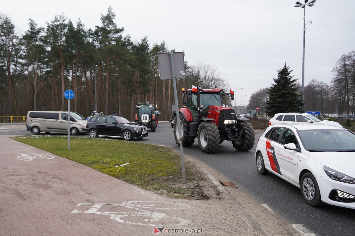 Protest rolników także w Ostrołęce! Ciągniki na ulicach [9.02.2024] - zdjęcie #63 - eOstroleka.pl