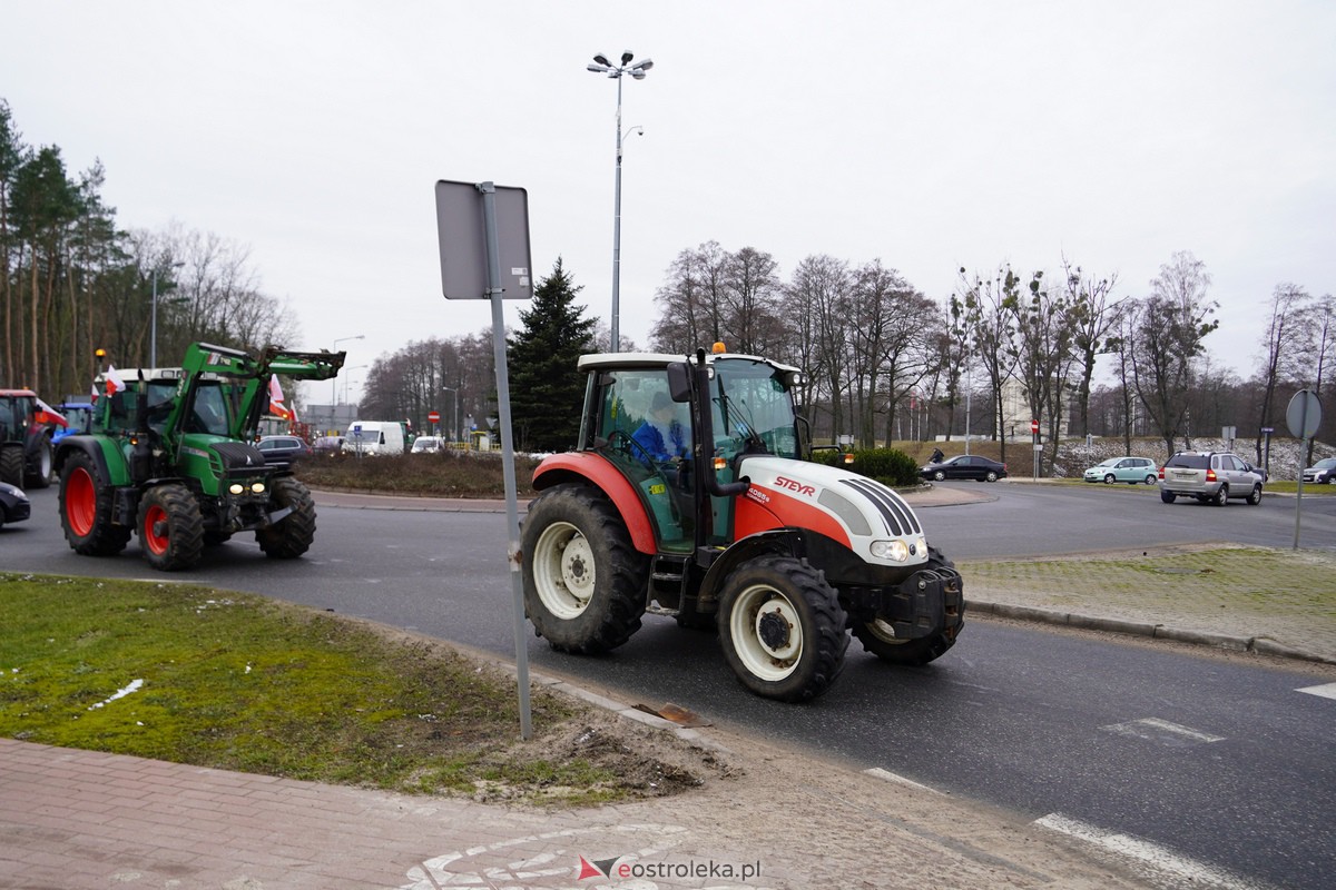 Protest rolników także w Ostrołęce! Ciągniki na ulicach [9.02.2024] - zdjęcie #58 - eOstroleka.pl