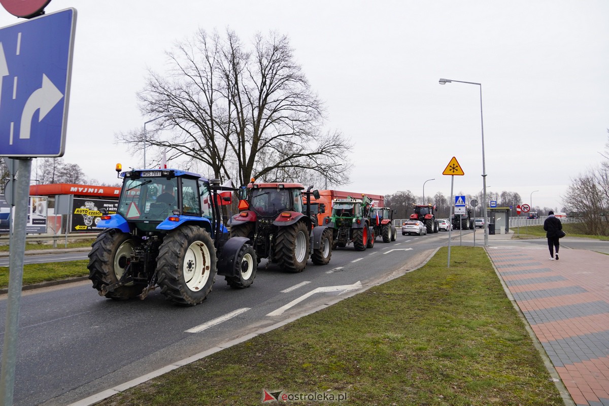 Protest rolników także w Ostrołęce! Ciągniki na ulicach [9.02.2024] - zdjęcie #52 - eOstroleka.pl
