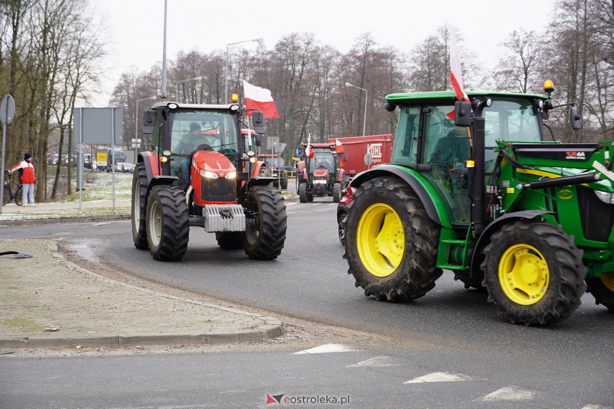 Protest rolników także w Ostrołęce! Ciągniki na ulicach [9.02.2024] - zdjęcie #46 - eOstroleka.pl